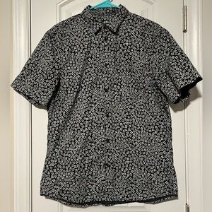 H&M Navy and White Geometric Men's Shirt